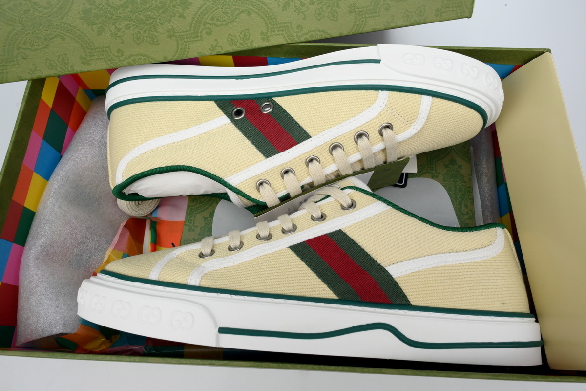 EM Sneakers Gucci Tennis 1977 Butter Cotton