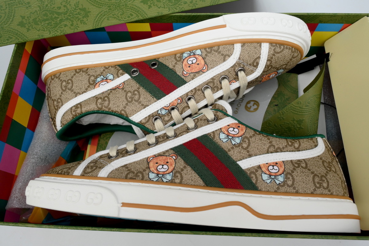 EM Sneakers Gucci Tennis 1977 x Kai GG Logo