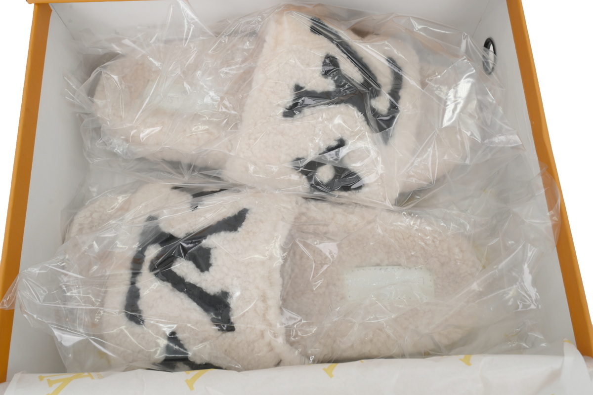 EM Sneakers Louis Vuitton LV Bom Dia Slipper Beige