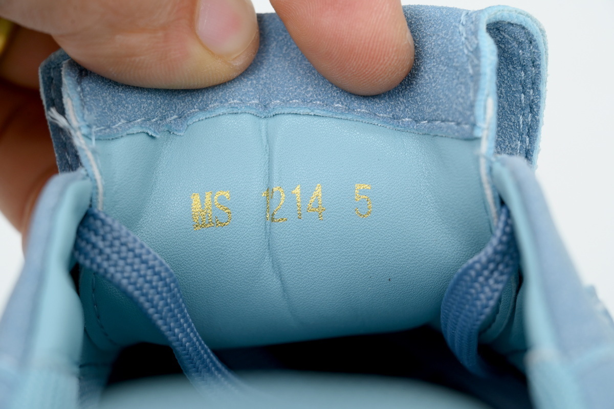 EM Sneakers Louis Vuitton LV Footprint Soccer Sneaker Sky Blue