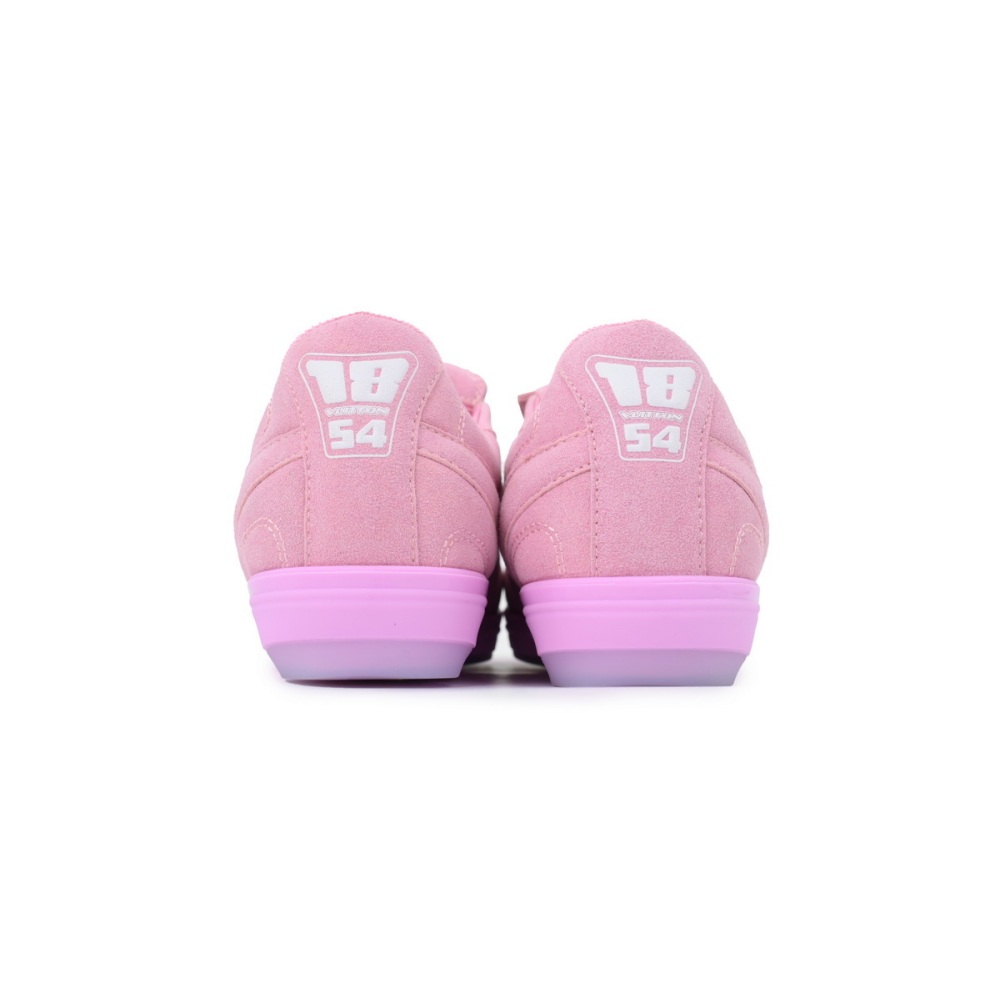 EM Sneakers Louis Vuitton LV Footprint Soccer Sneaker Pink