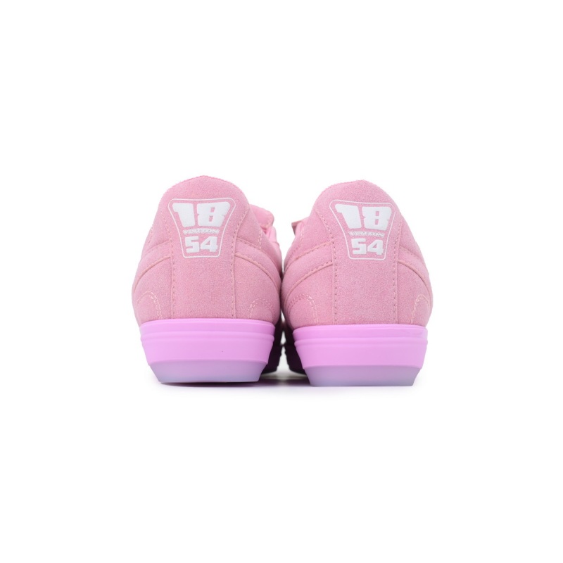 EM Sneakers Louis Vuitton LV Footprint Soccer Sneaker Pink