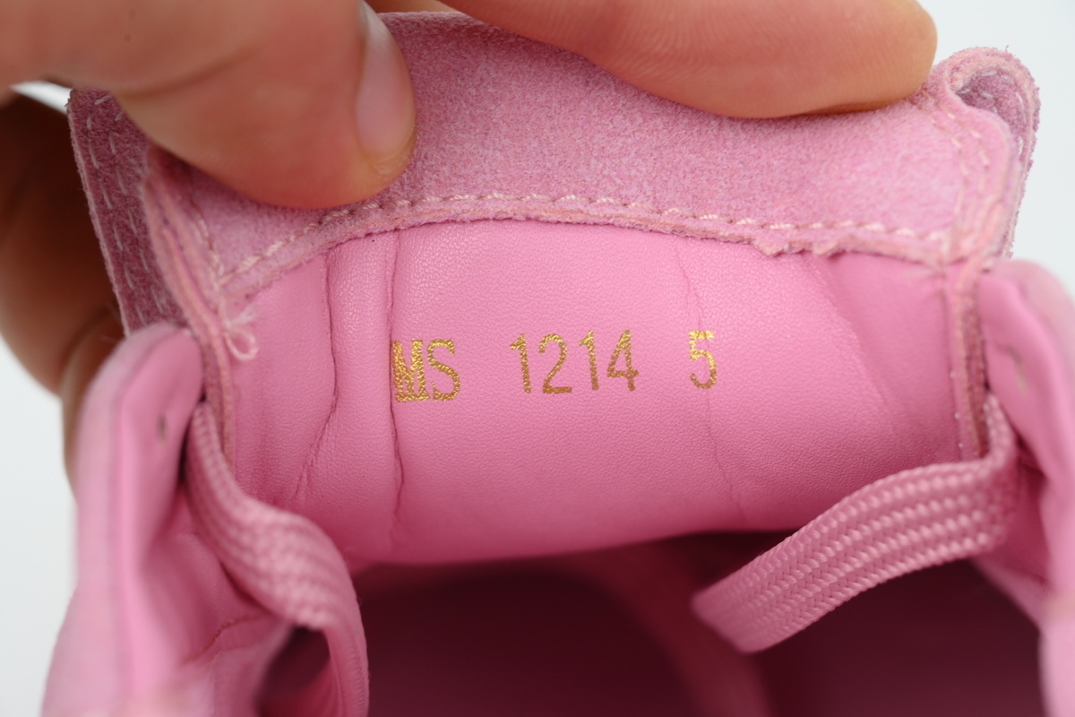 EM Sneakers Louis Vuitton LV Footprint Soccer Sneaker Pink