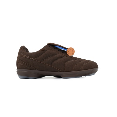 EM Sneakers Louis Vuitton LV Footprint Soccer Sneaker Turned Brown 02