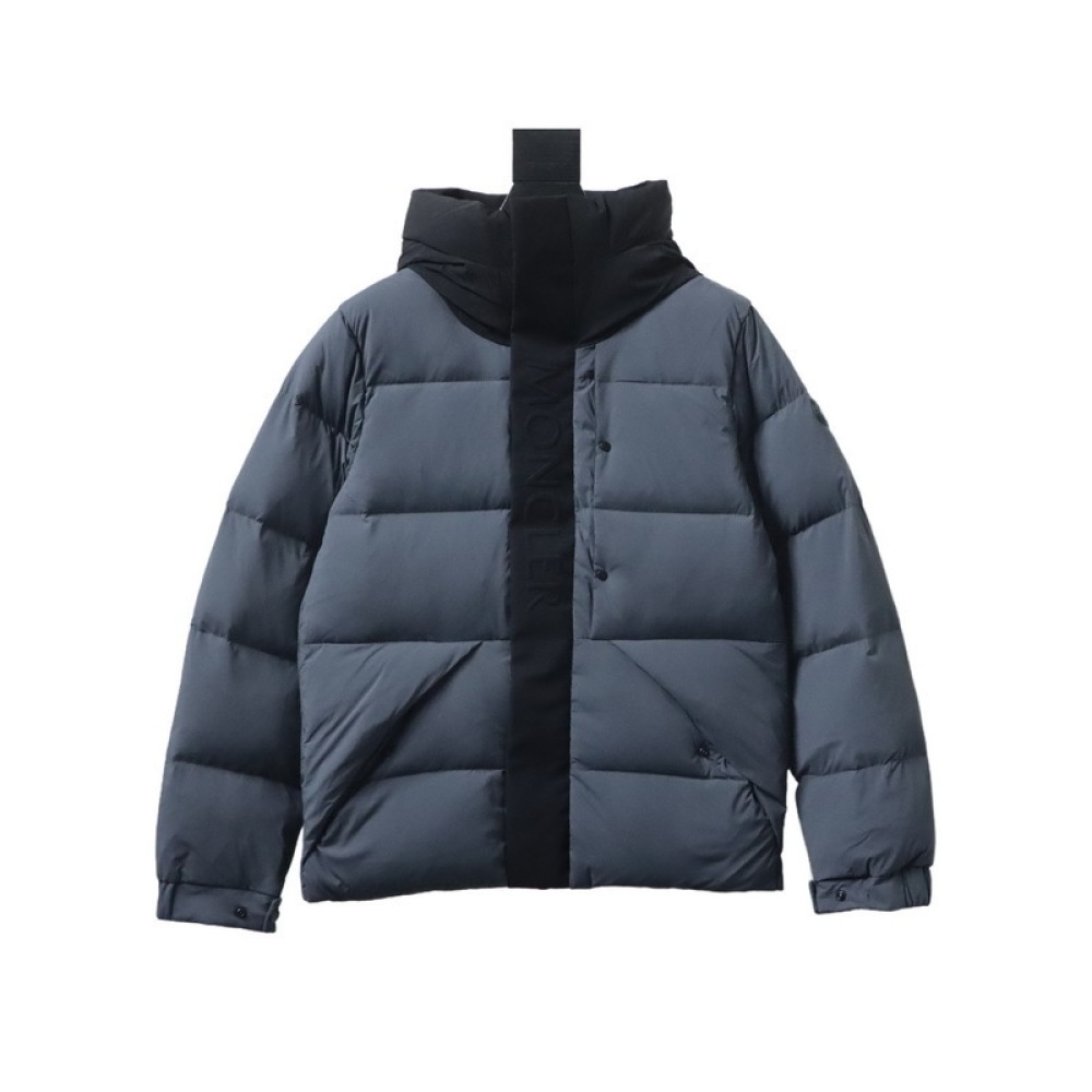 EM Sneakers Moncler Black and Gray Madeira Hooded Short Down Jacket