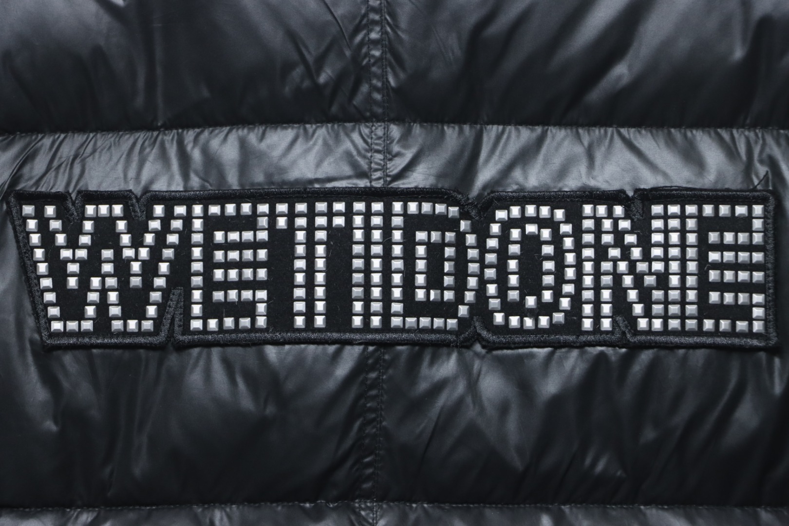 EM Sneakers WE11DONE 24Fw Rivet Long Down Jacket Black