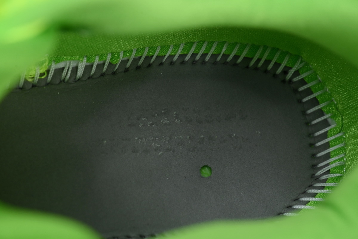 EM Sneakers Nike Kobe 6 Protro Grinch (2020)