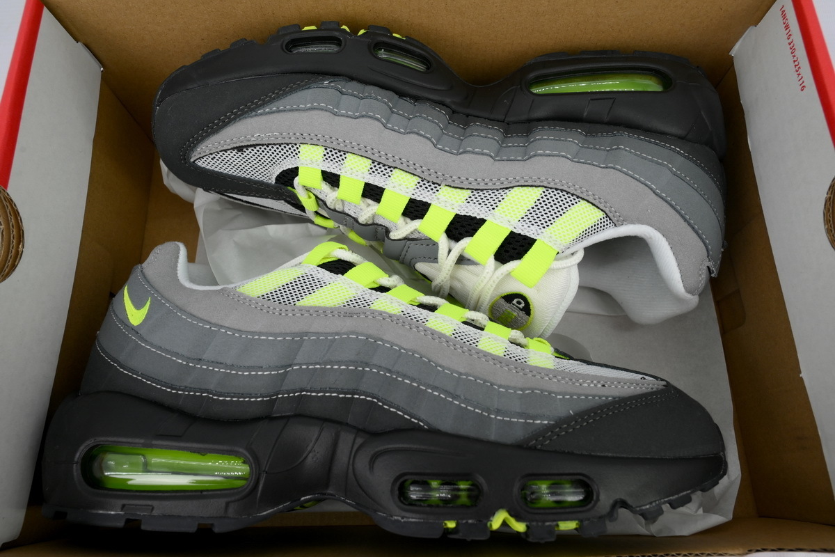 EM Sneakers Nike Air Max 95 OG Neon (2015)