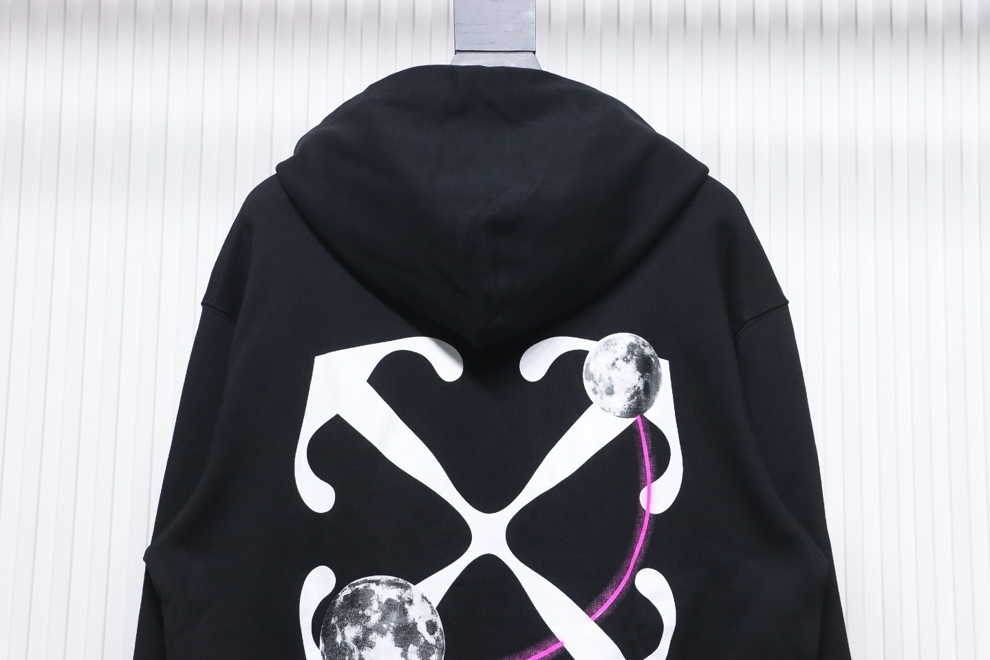 EM Sneakers Off-White Hoodie Black Moon Arrow Planet Print