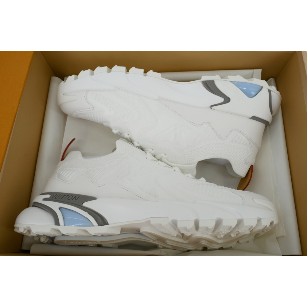 EM Sneakers Louis Vuitton LV Runner Tatic Sneaker All White