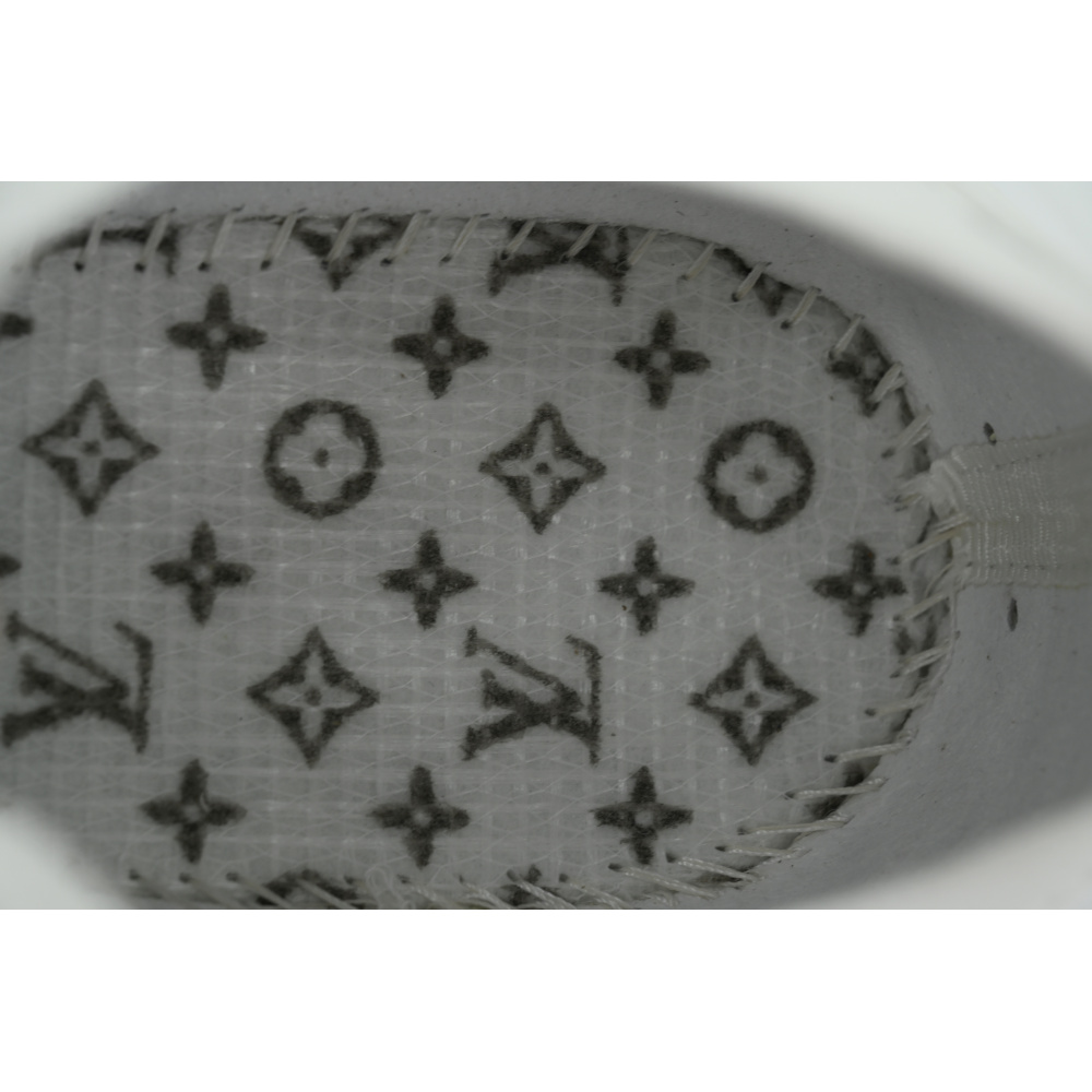 EM Sneakers Louis Vuitton LV Runner Tatic Sneaker All White