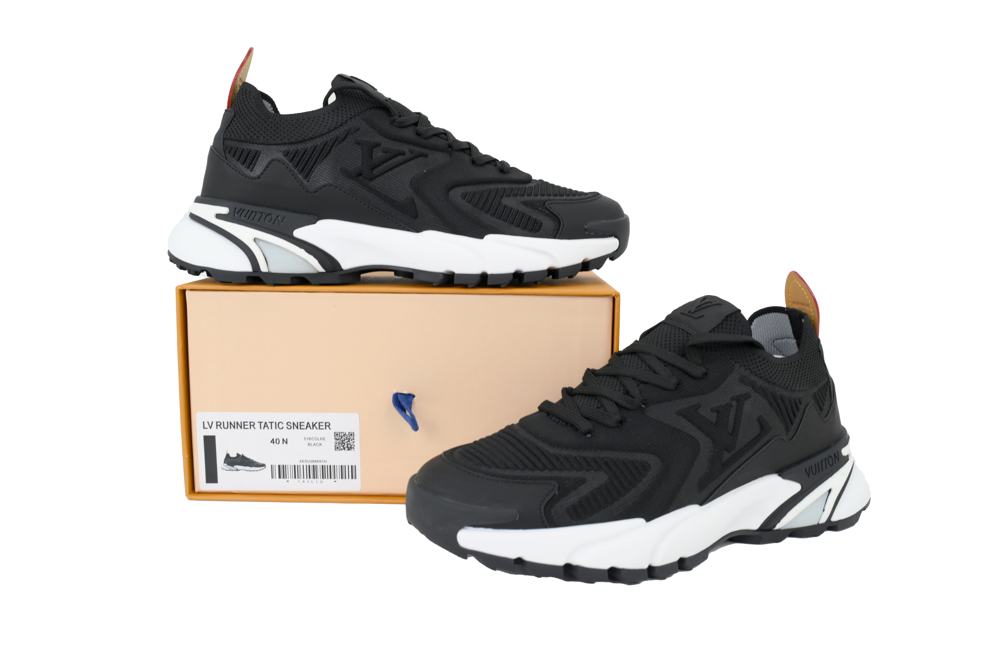 EM Sneakers Louis Vuitton LV Runner Tatic Sneaker Black And White