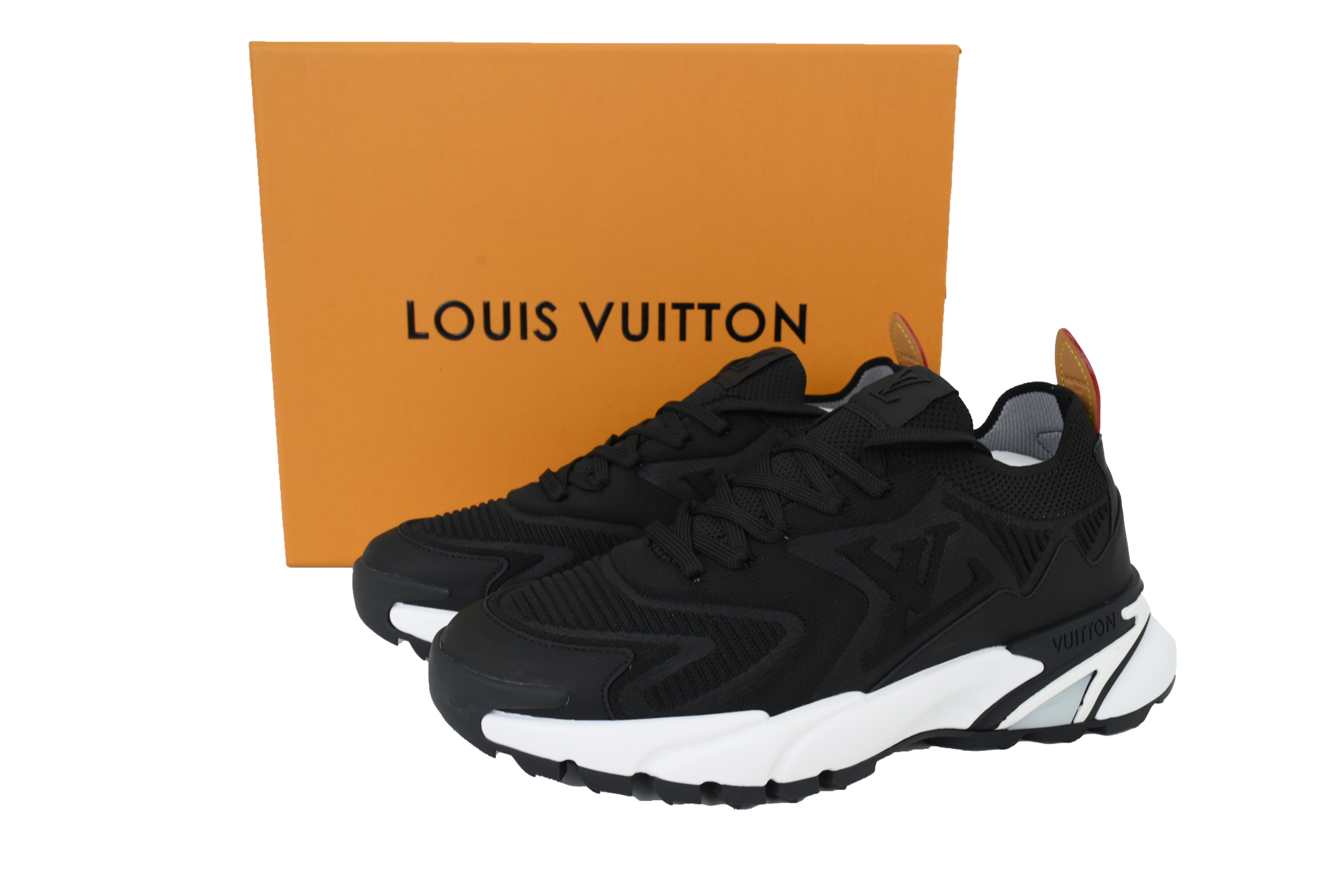 EM Sneakers Louis Vuitton LV Runner Tatic Sneaker Black And White