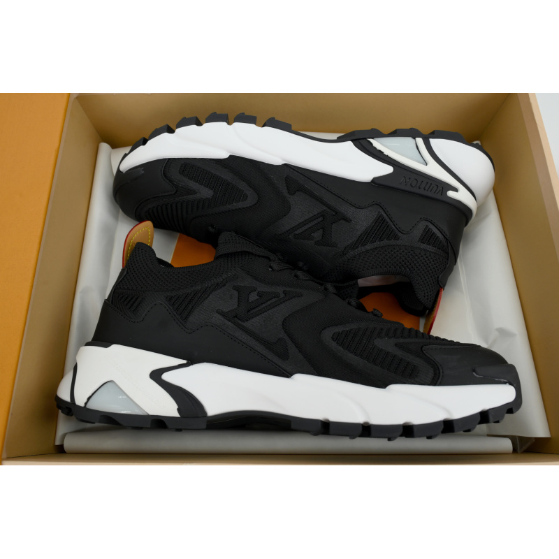 EM Sneakers Louis Vuitton LV Runner Tatic Sneaker Black And White