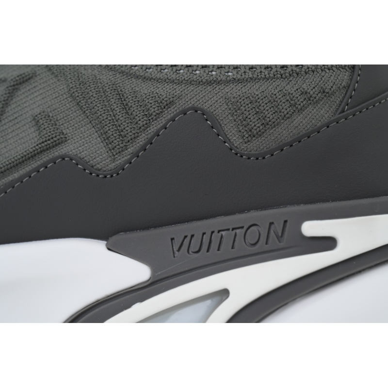 EM Sneakers Louis Vuitton LV Runner Tatic Sneaker Gray and White