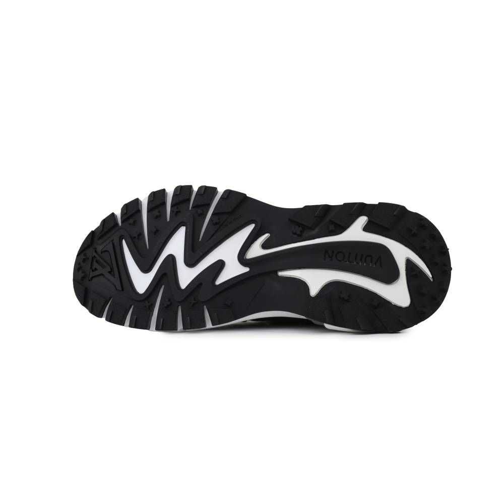 EM Sneakers Louis Vuitton LV Runner Tatic Sneaker Gray and White