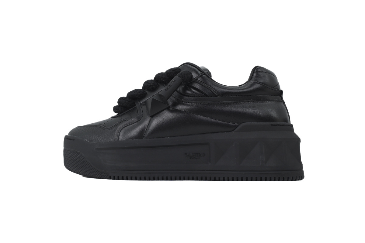 EM Sneakers Valentino Garavani One Stud XL Sneakers in All Blackl Leather