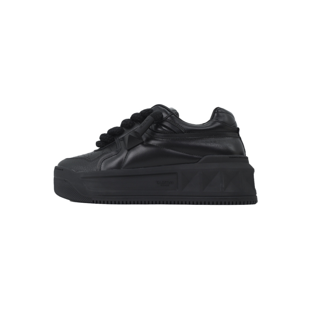 EM Sneakers Valentino Garavani One Stud XL Sneakers in All Blackl Leather