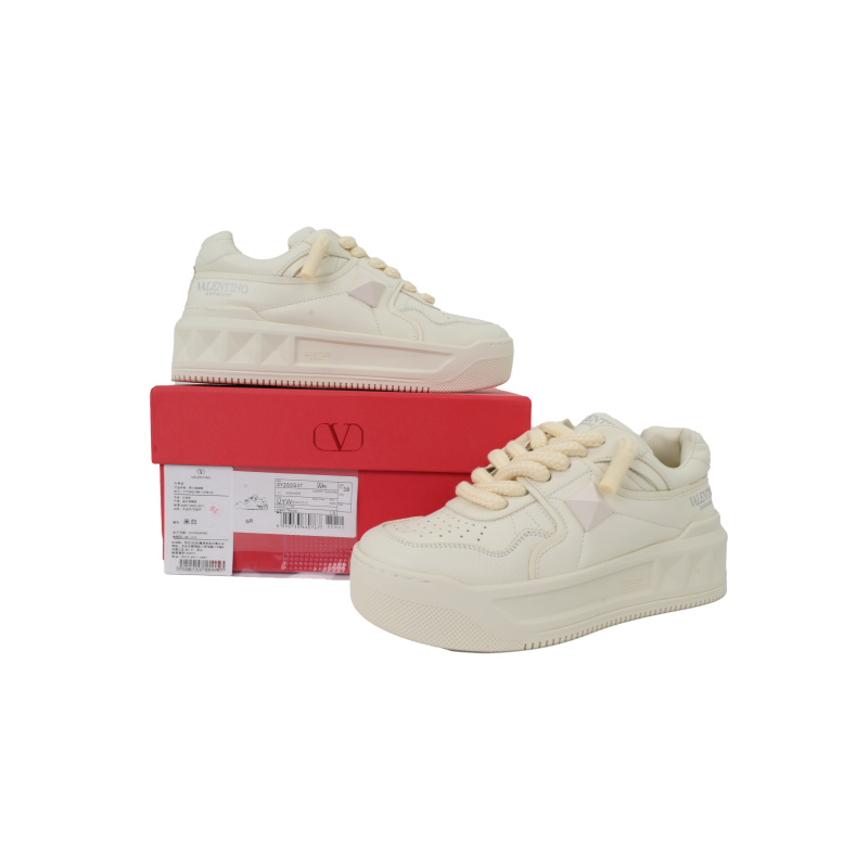 EM Sneakers Valentino Garavani One Stud XL Sneakers in Rice White Leather