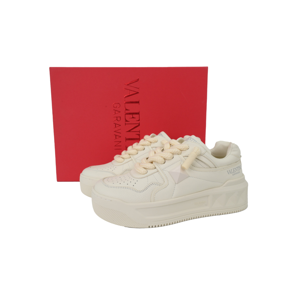 EM Sneakers Valentino Garavani One Stud XL Sneakers in Rice White Leather