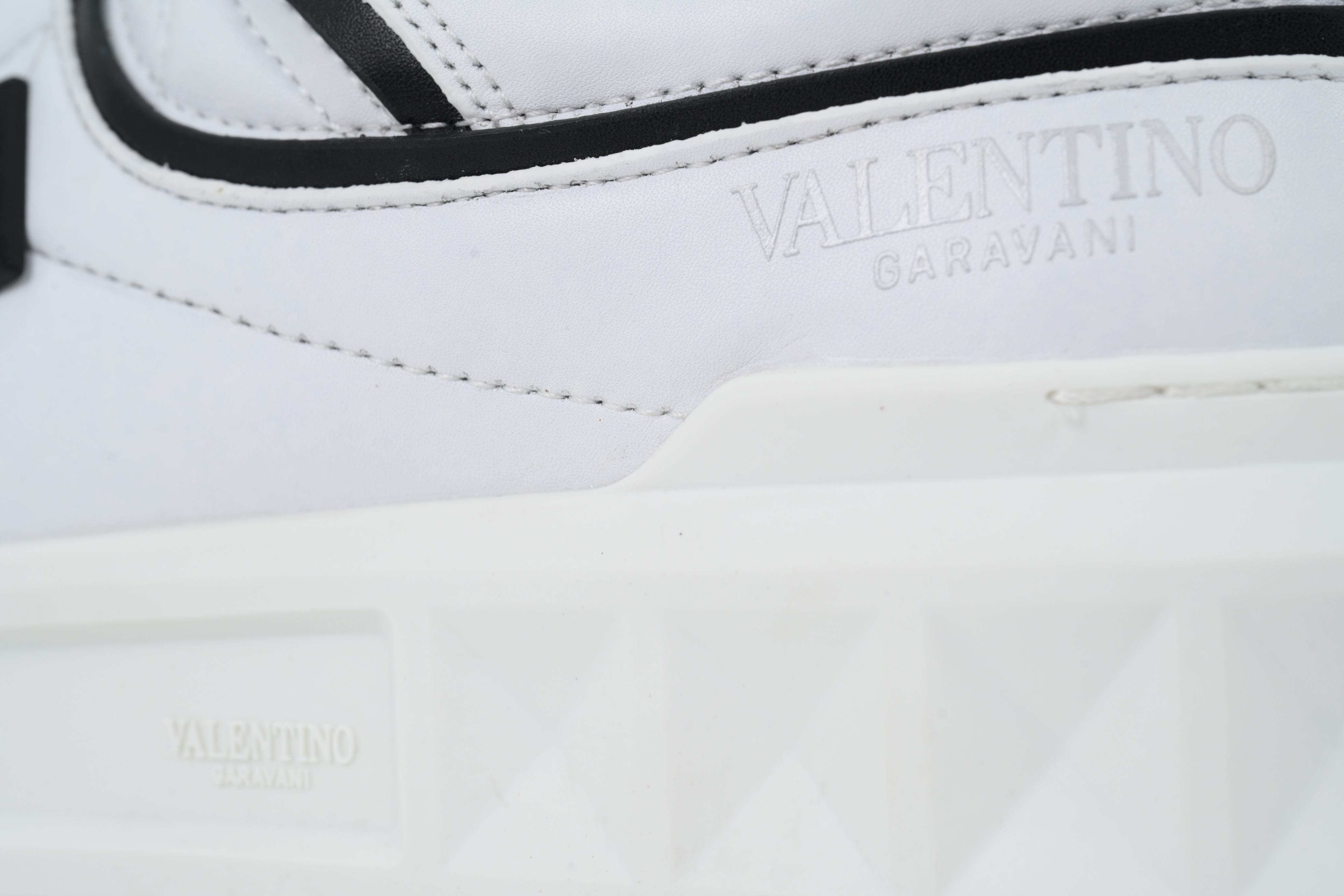 EM Sneakers Valentino Garavani One Stud XL Sneakers in White and Gray Leather