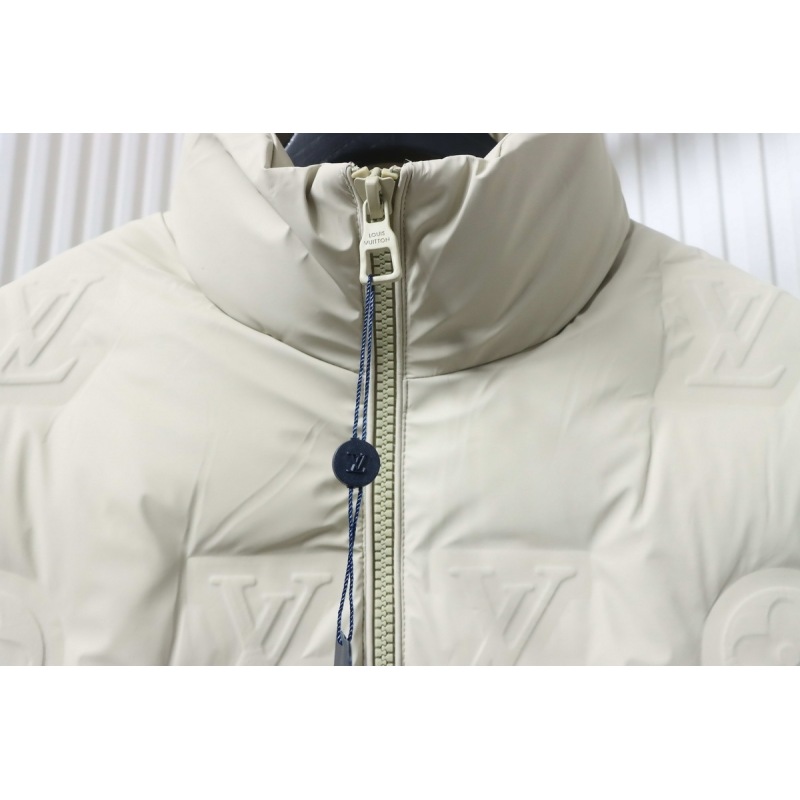 EM Sneakers Louis Vuitton Black Print Embossed White Down Jacket
