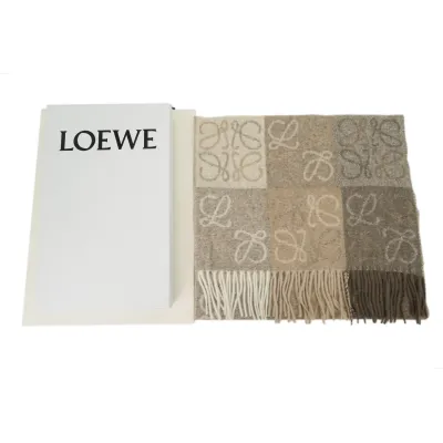 EM Sneakers Loewe Checkerboard Scarf Brown 01
