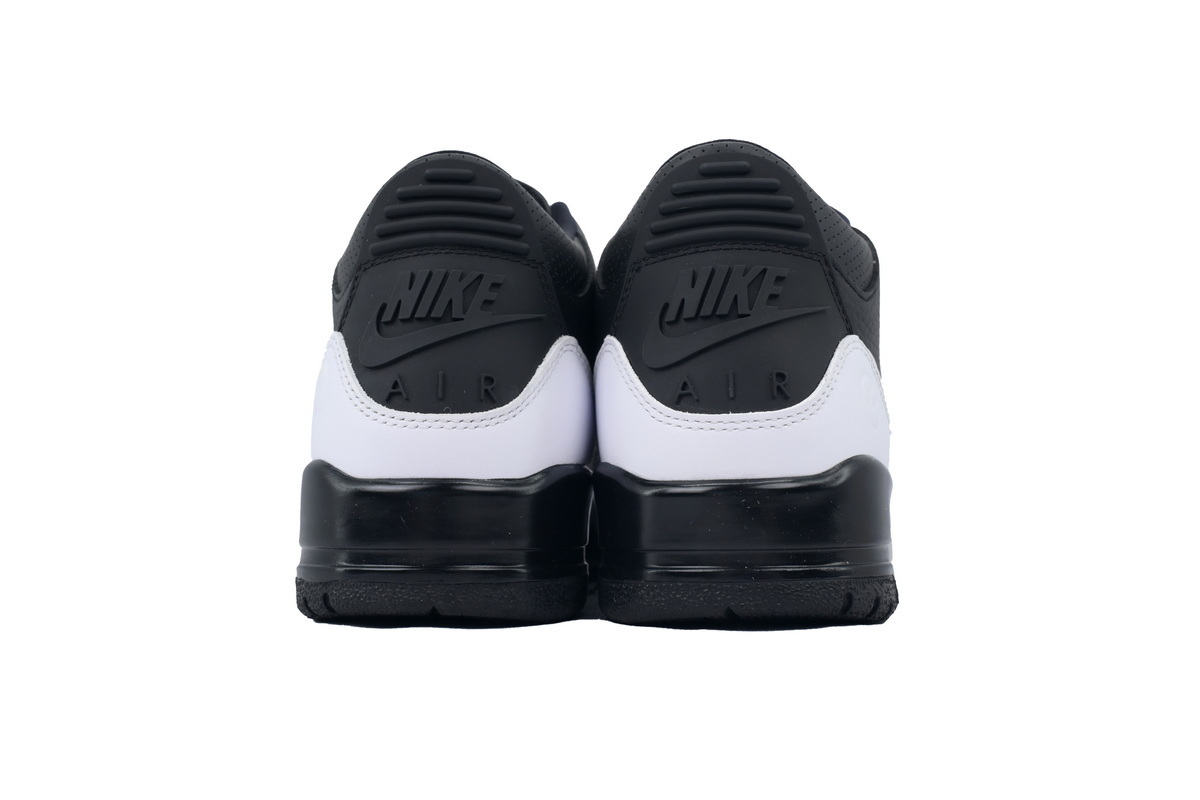 EM Sneakers Fragment Design × Jordan 3 Black and White
