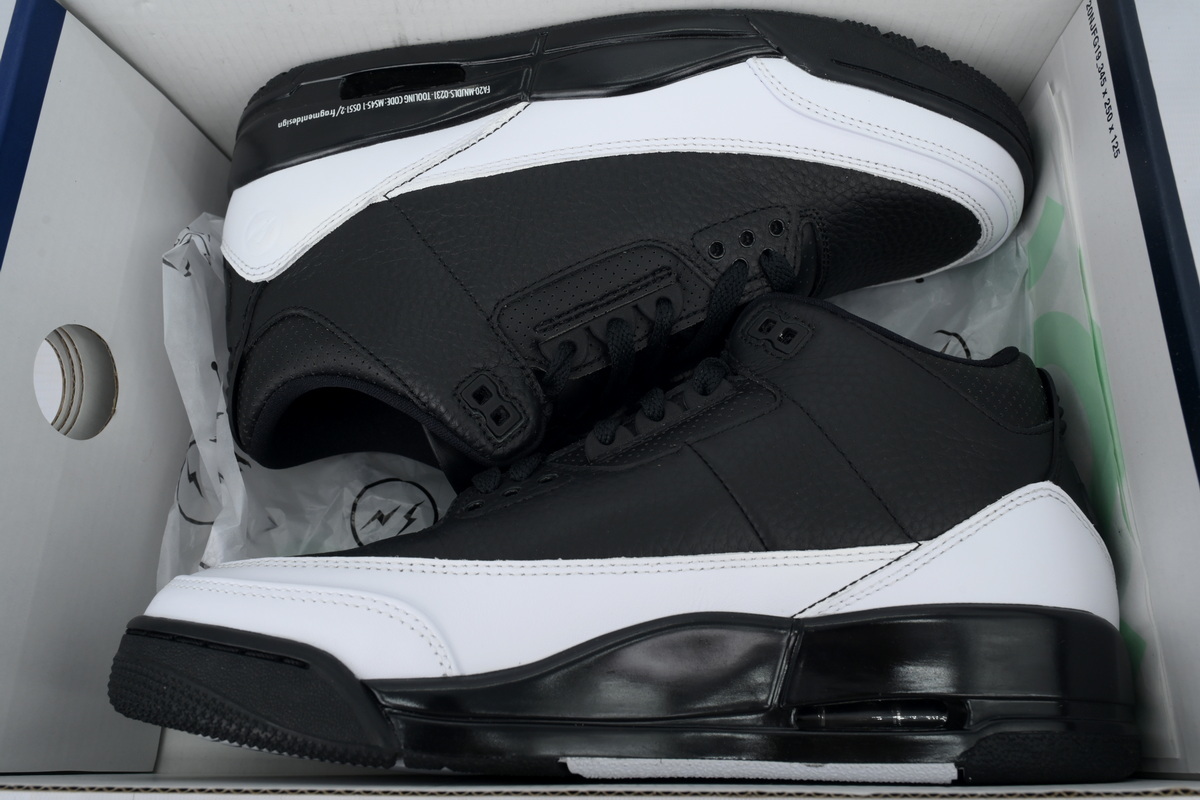 EM Sneakers Fragment Design × Jordan 3 Black and White