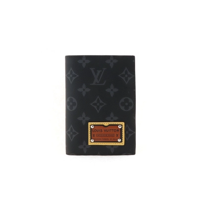EM Sneakers Louis Vuitton LV Passport Cover Monogram Eclipse Gaston Label Savane Yellow 01