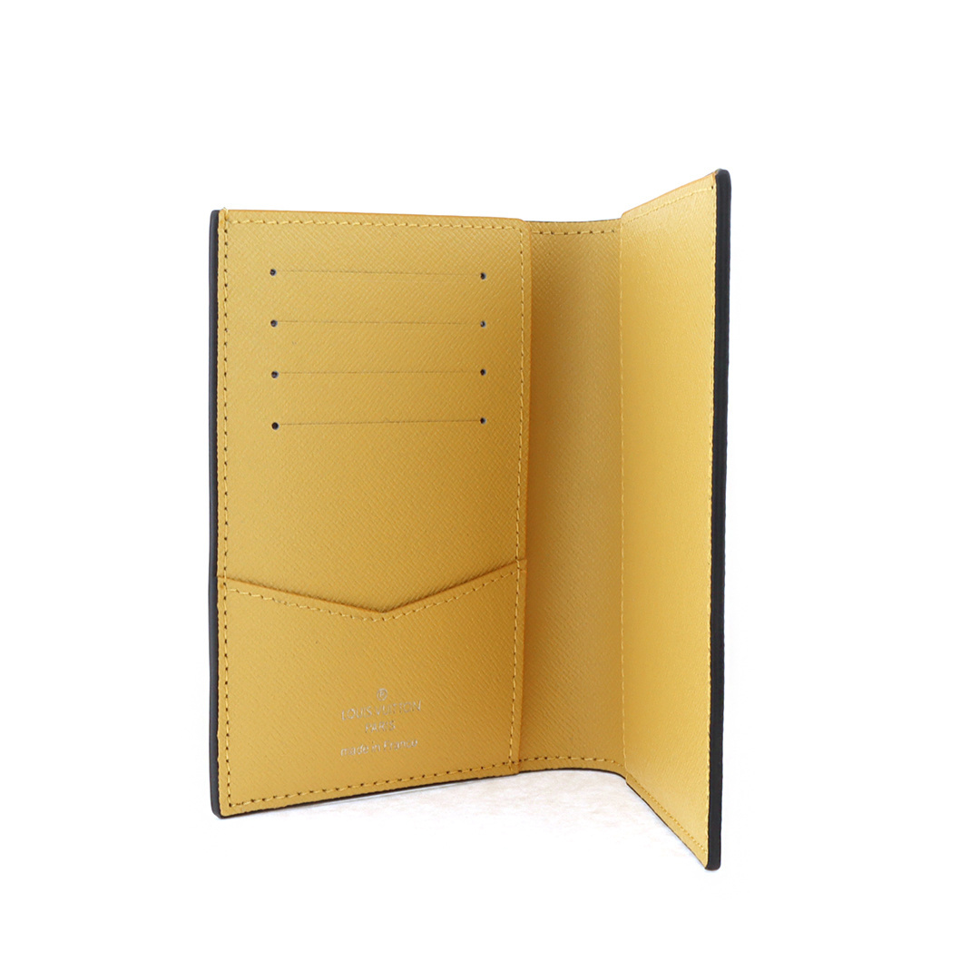 EM Sneakers Louis Vuitton LV Passport Cover Monogram Eclipse Gaston Label Savane Yellow