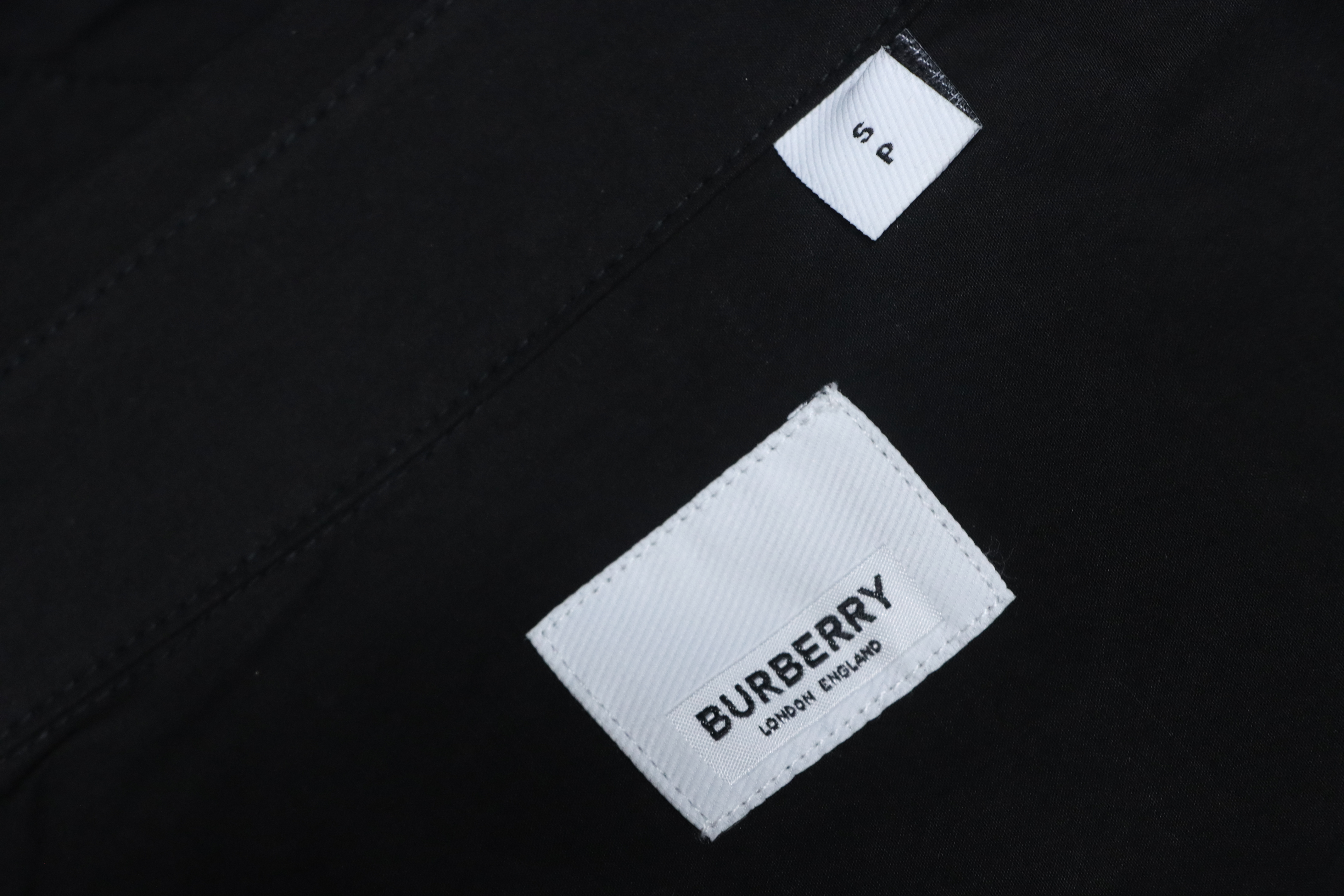 EM Sneakers Burberry Undercover Logo-patch Cotton-blend Long Sleeve Shirt Black
