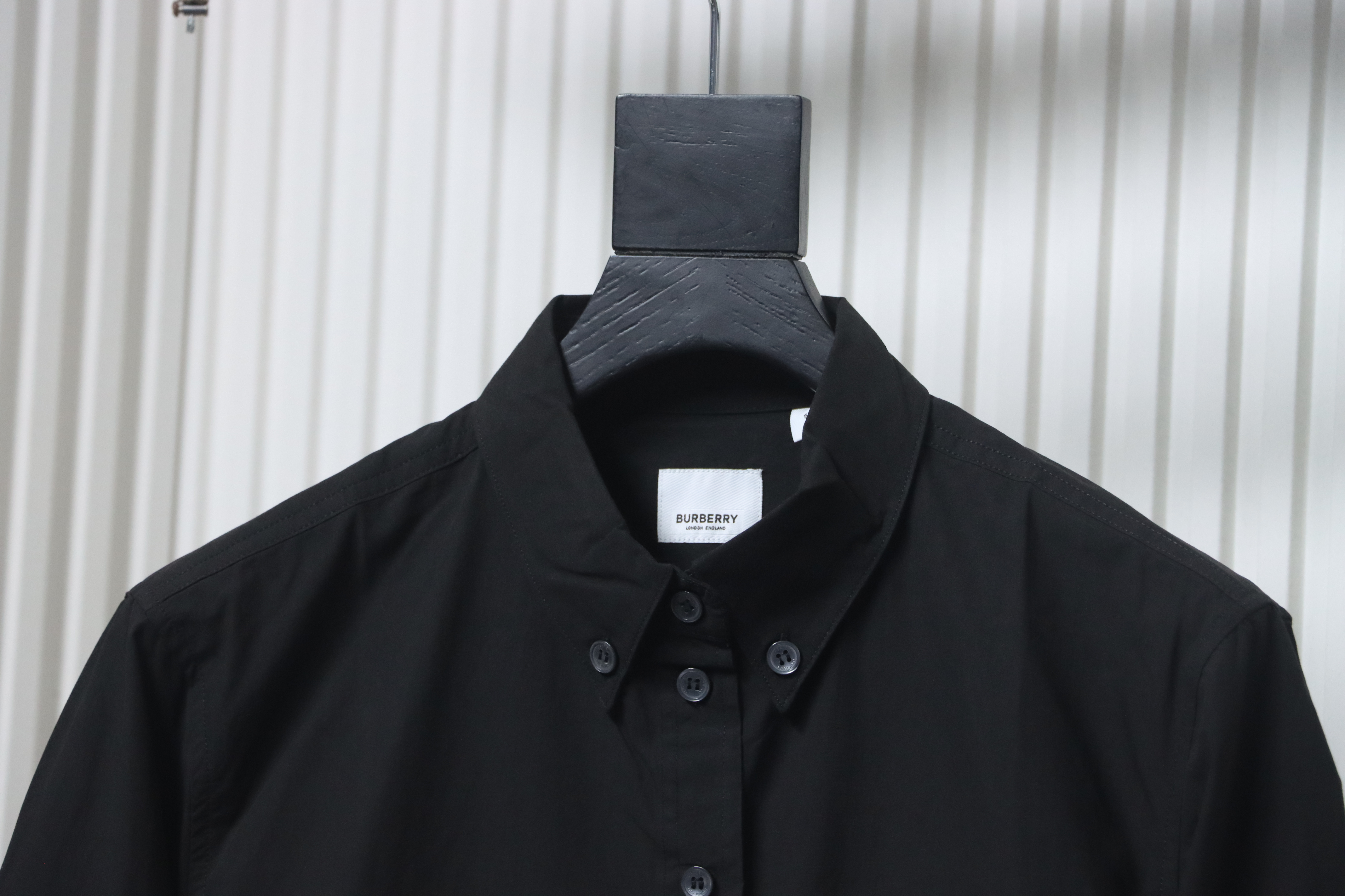 EM Sneakers Burberry Undercover Logo-patch Cotton-blend Long Sleeve Shirt Black