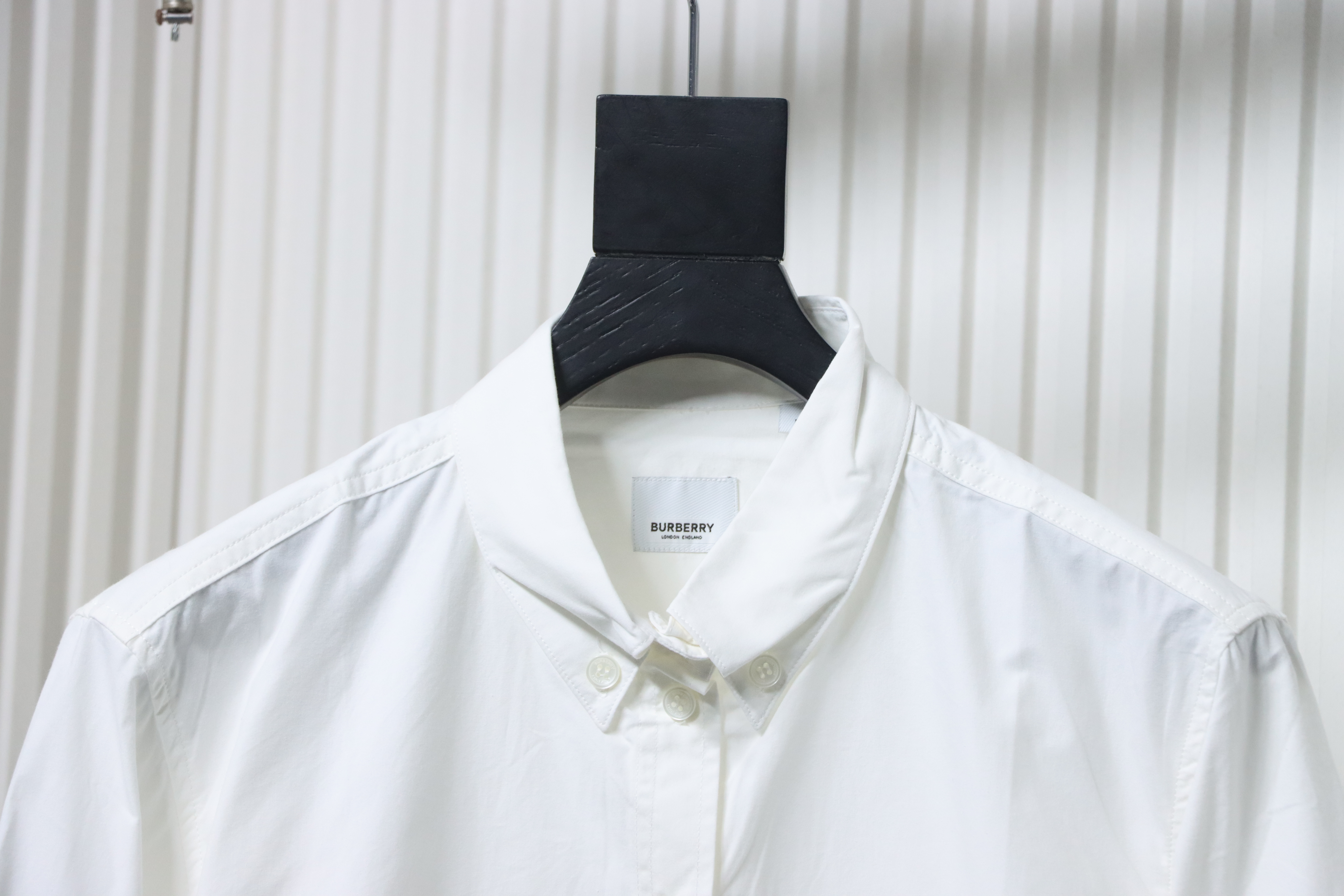 EM Sneakers Burberry Undercover Logo-patch Cotton-blend Long Sleeve Shirt White