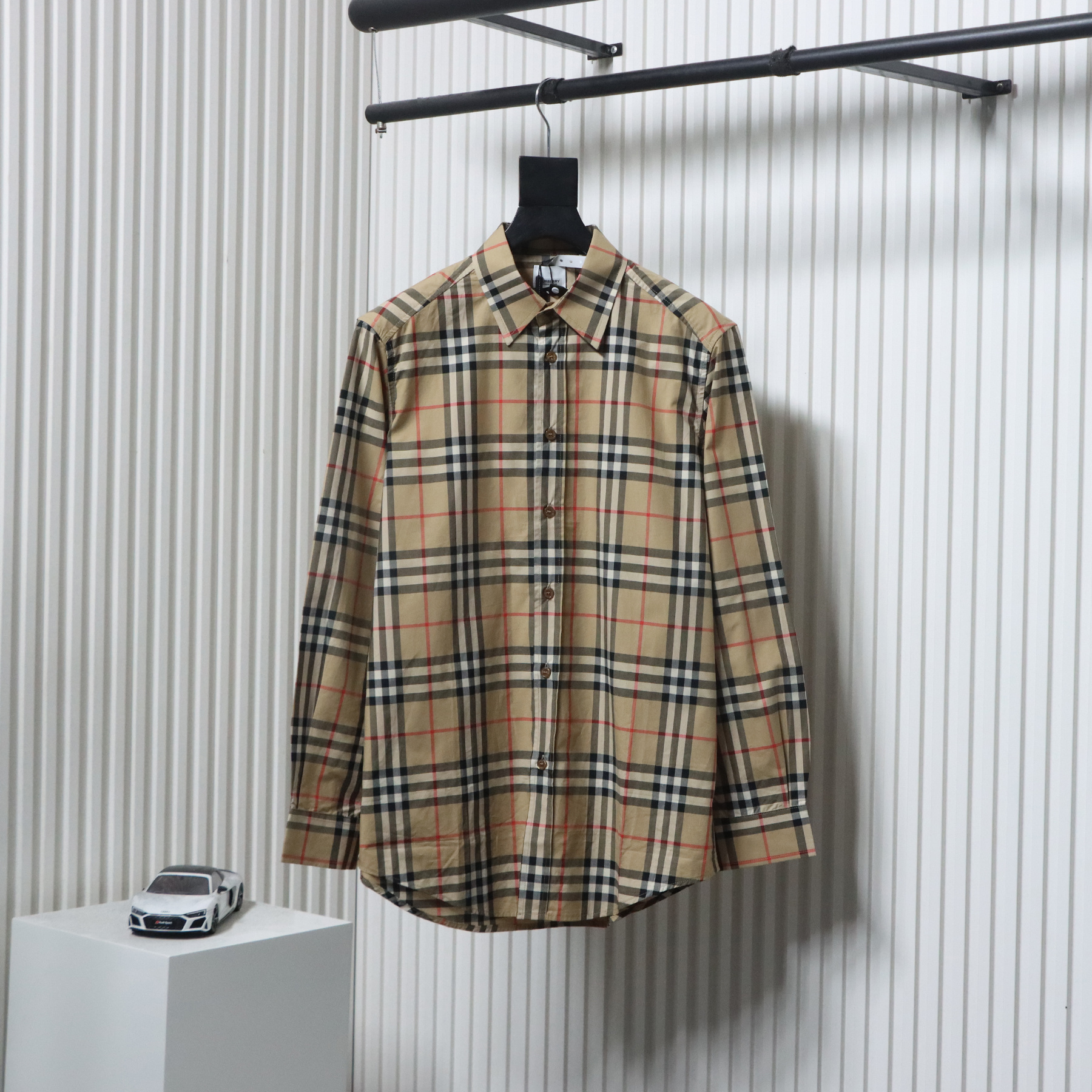 EM Sneakers Burberry Classic Striped Long Sleeve Shirt Beige