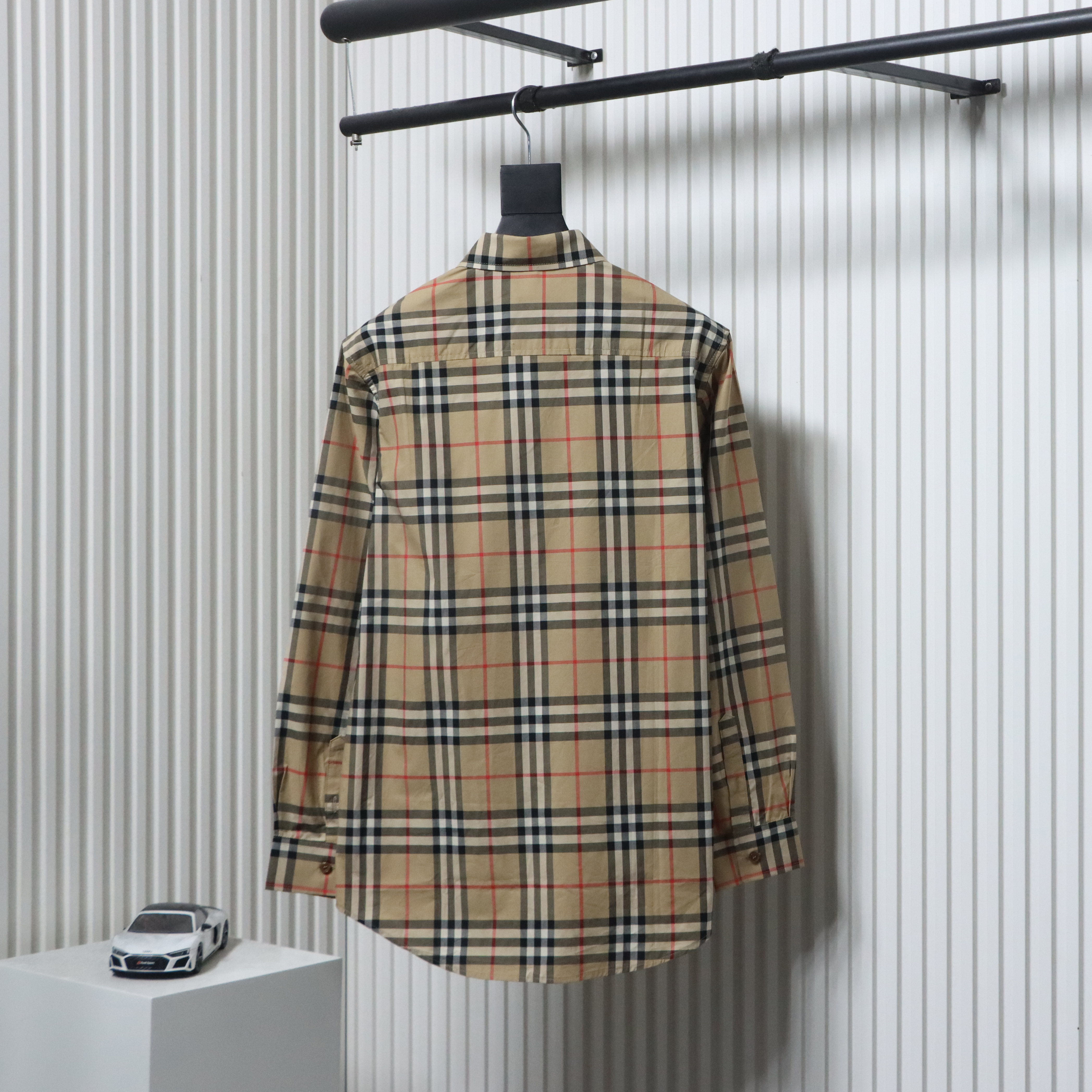 EM Sneakers Burberry Classic Striped Long Sleeve Shirt Beige