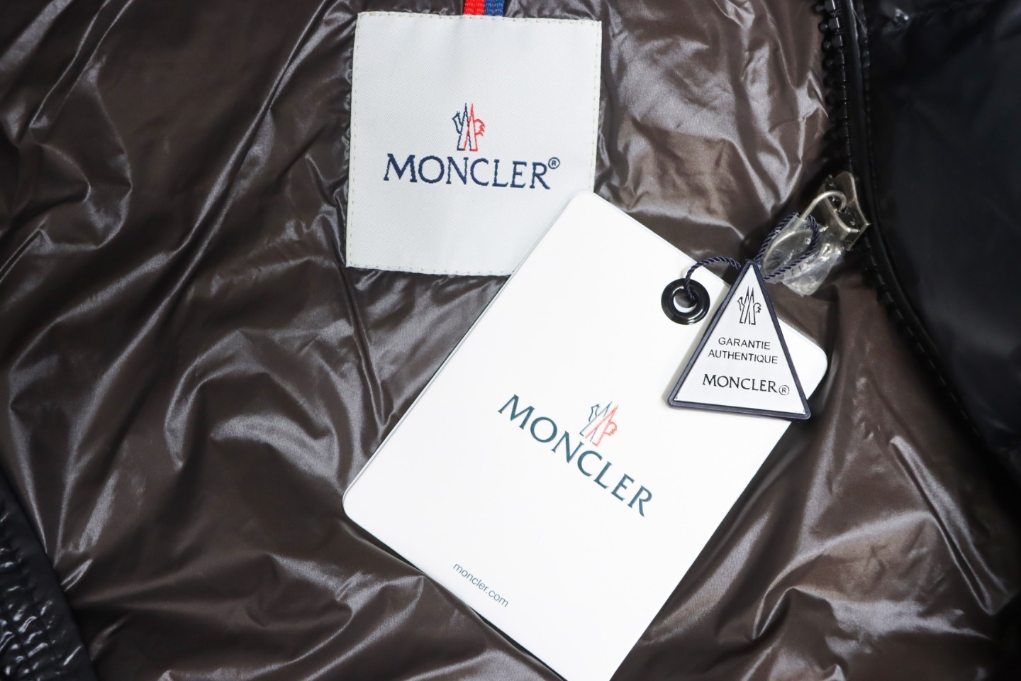 EM Sneakers Moncler Maya Classic Down Jacket Black