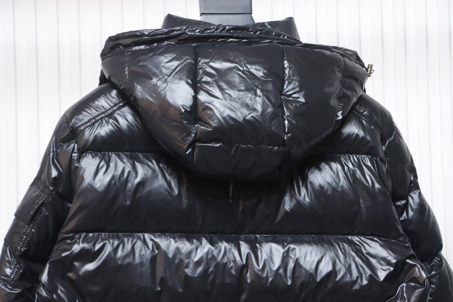 EM Sneakers Moncler Maya Classic Down Jacket Black