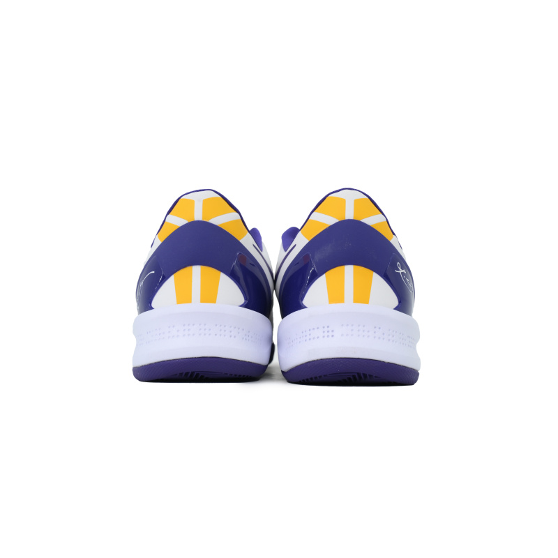 EM Sneakers Nike Kobe 8 Protro Duke Home PE