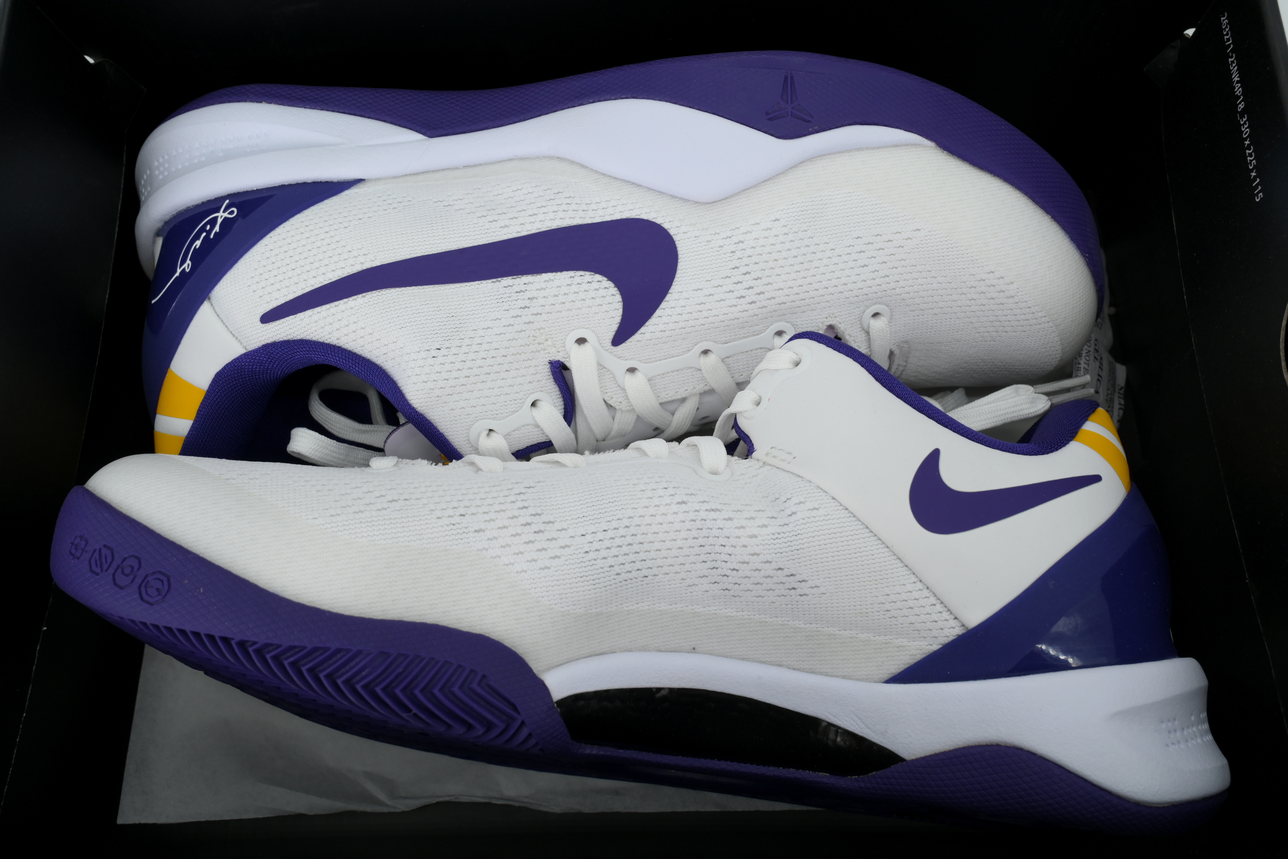 EM Sneakers Nike Kobe 8 Protro Duke Home PE