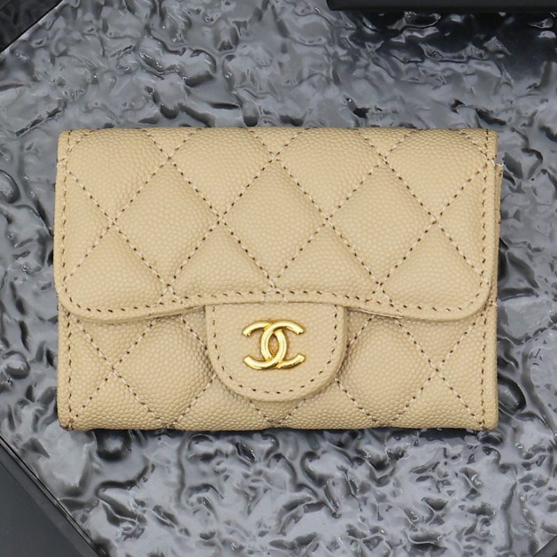 EM Sneakers Chanel Classic Card Holder Quilted Caviar Gold-tone Beige