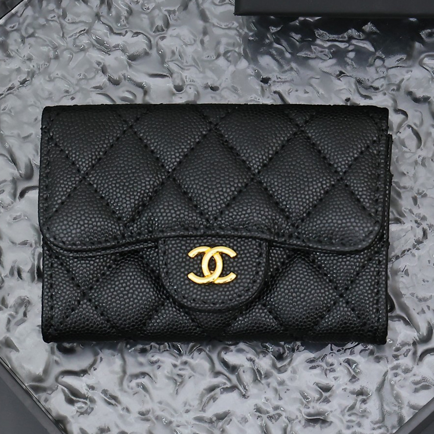EM Sneakers Chanel Classic Card Holder Quilted Caviar Gold-tone Black