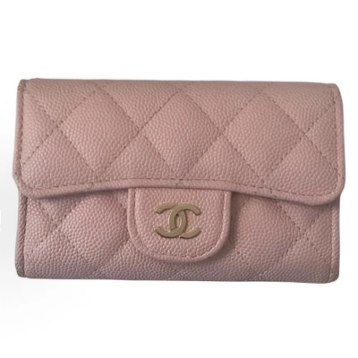 EM Sneakers Chanel Classic Card Holder Quilted Caviar Gold-tone Pink 01