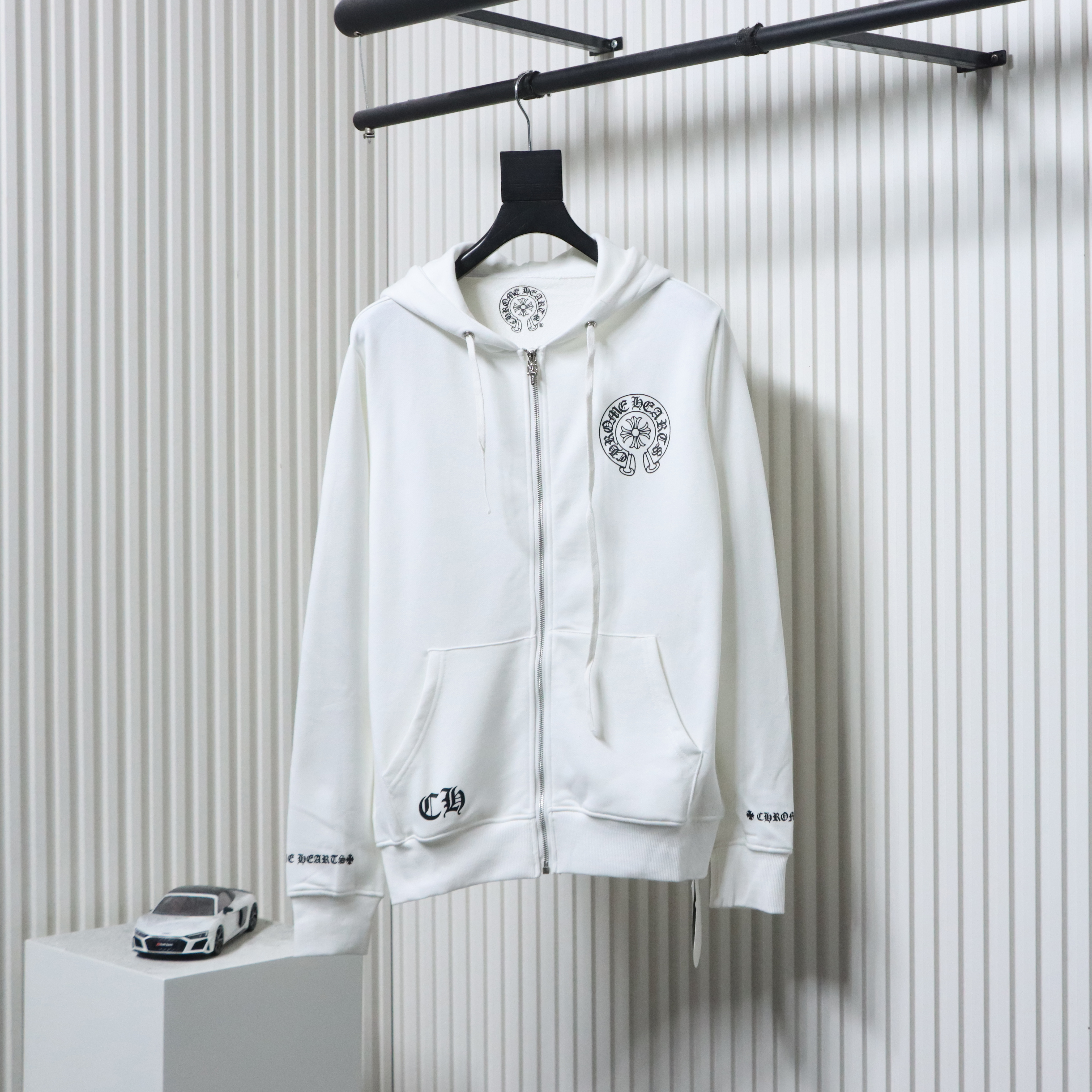 EM Sneakers Chrome Hearts 25FW Sanskrit Cuff Print Zip-Up Hoodie White