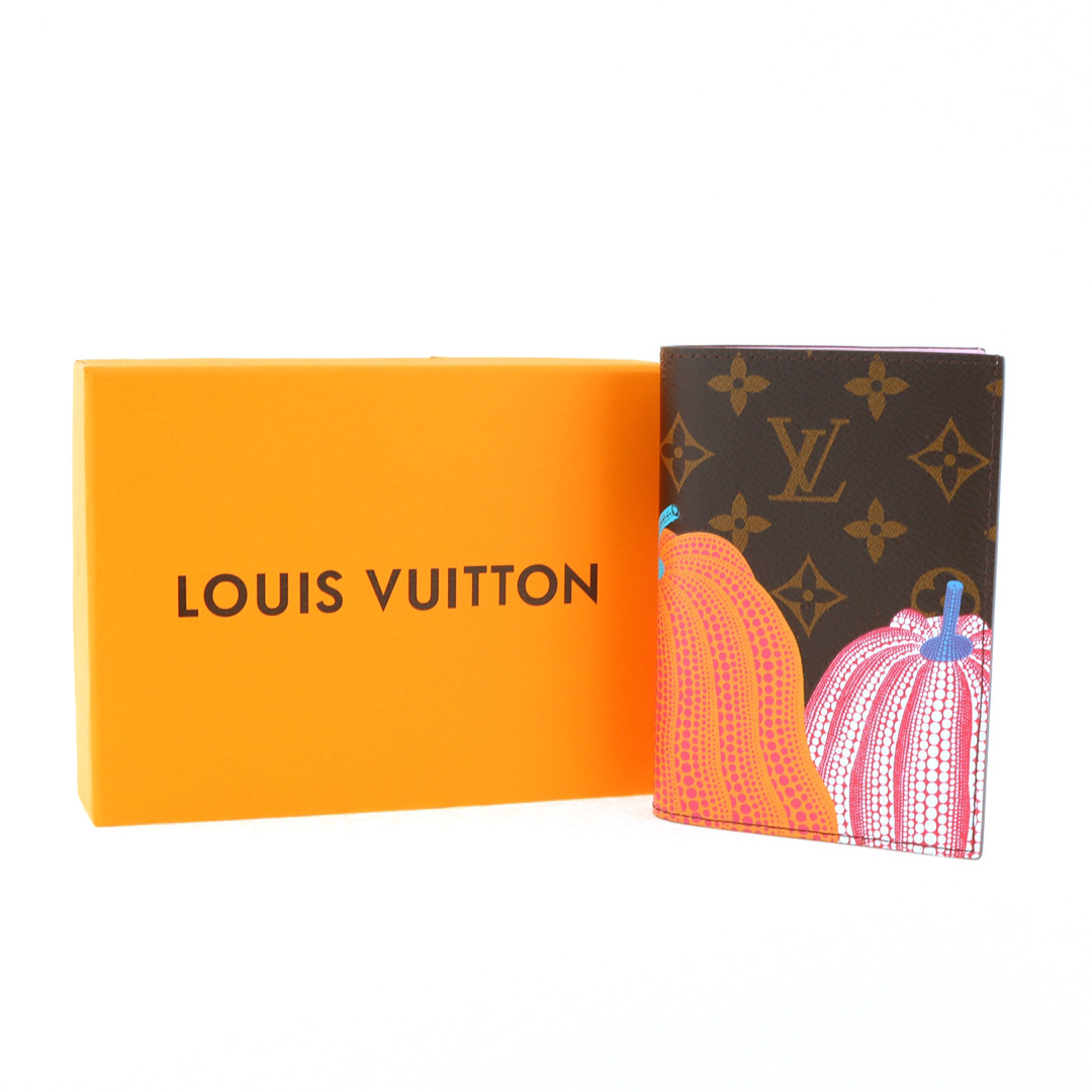 EM Sneakers Louis Vuitton x YK Sarah LV Passport Cover Pumpkin Print
