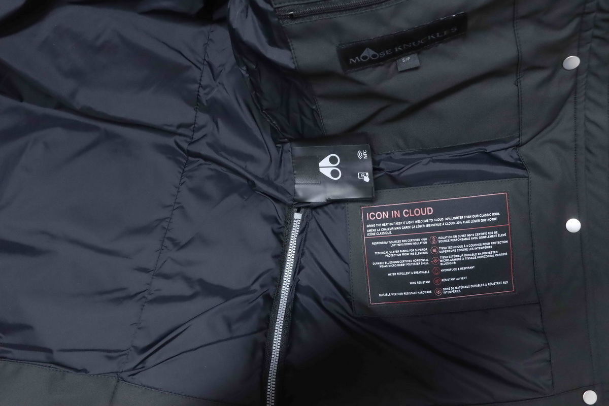 EM Sneakers Moose Knuckles Cloud 3Q Down Jacket Black