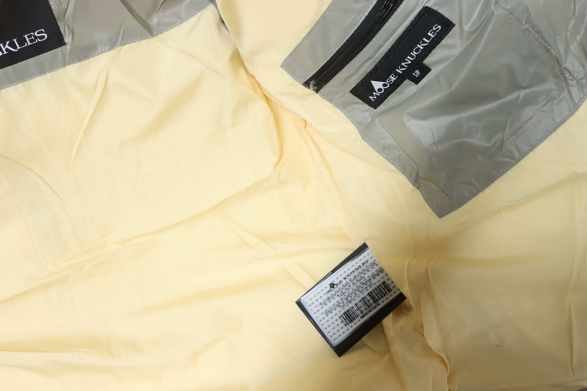 EM Sneakers Moose Knuckles Gold Scissors Stand Collar Large Plaid Gray Down Jacket