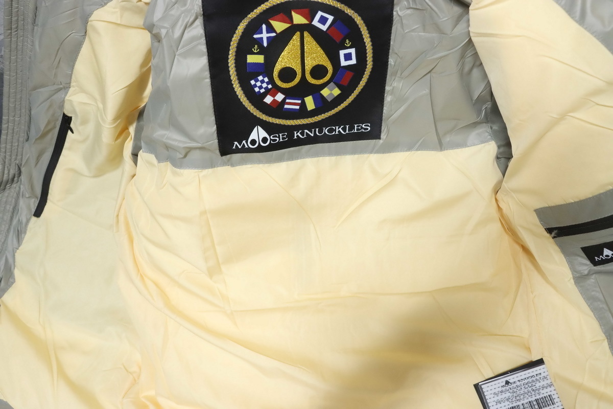 EM Sneakers Moose Knuckles Gold Scissors Stand Collar Large Plaid Gray Down Jacket