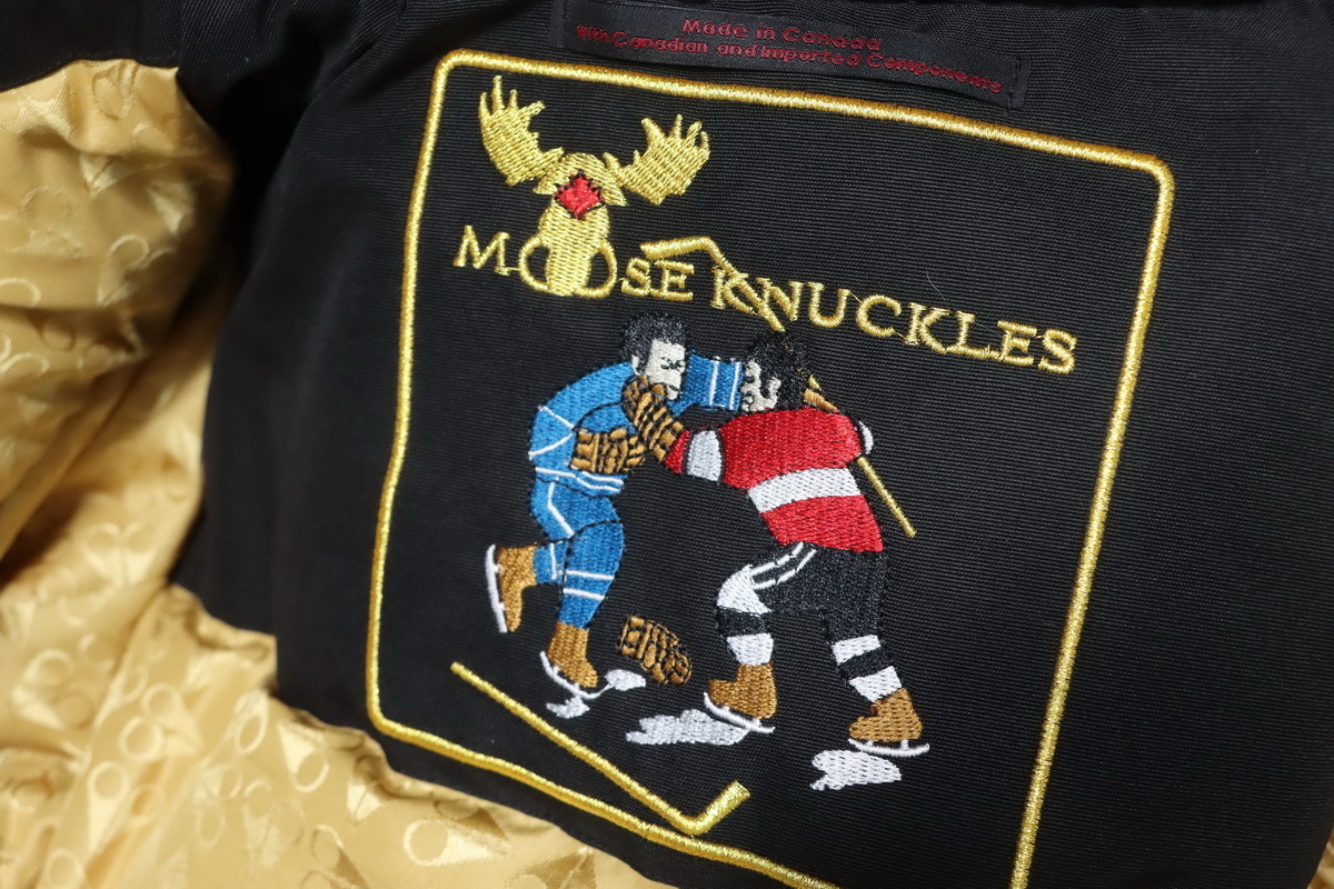 EM Sneakers Moose Knuckles 3Q Gold Scissors Black Long Down Jacket