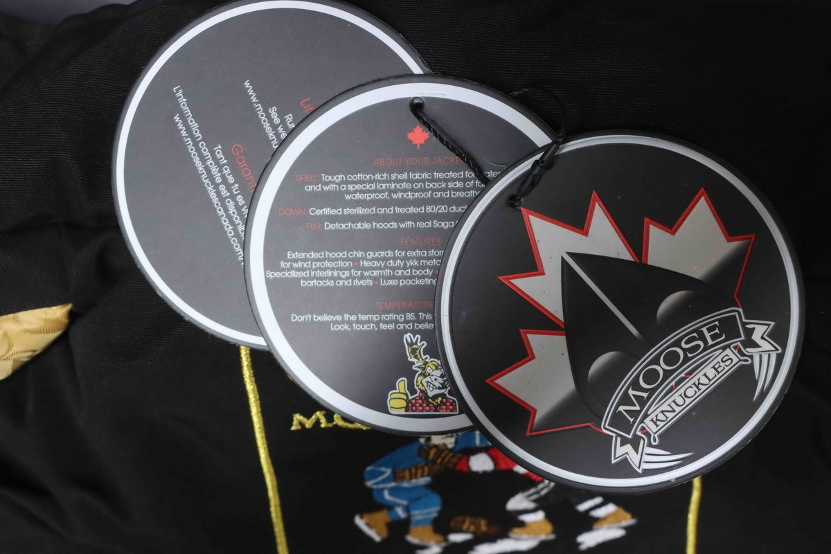 EM Sneakers Moose Knuckles Cloud Bomber Black Jacket with Detachable Hood and Shearling Trim In Milkyway